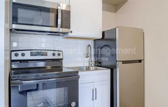 Studio, 1 bath, 329 sqft, $695, Unit 529
