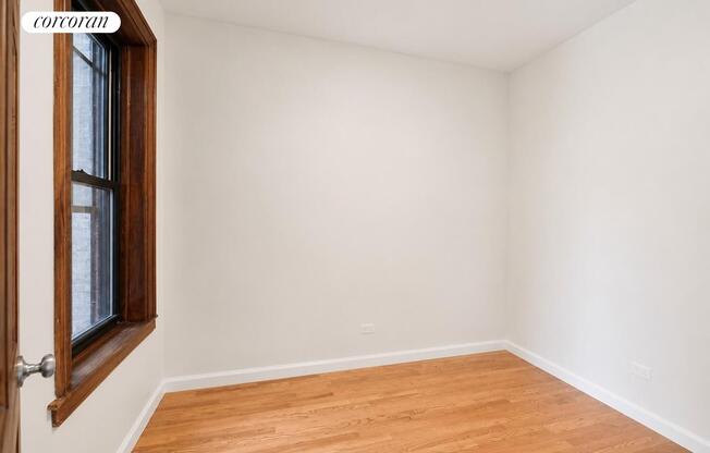 505 W 122 ST