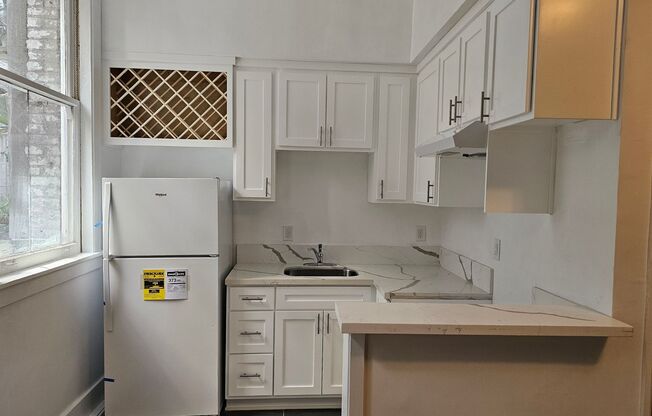 Studio, 1 bath, 400 sqft, $1,450, Unit I105