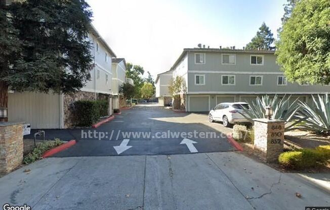 Campbell, Lovely 2 Bedroom and 2 Bath Condo, Ideal Location