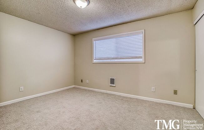 2 beds, 2 baths, 946 sqft, $1,500, Unit 12