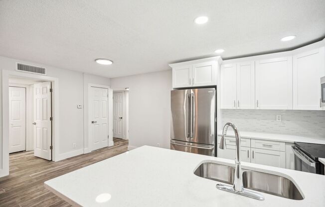 3 beds, 2 baths, 1,108 sqft, $2,150, Unit 1806