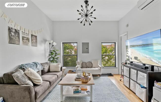 81 CLERMONT AVE