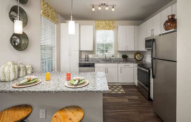 Kitchen area at Abberly Market Point Apartment Homes, Greenville