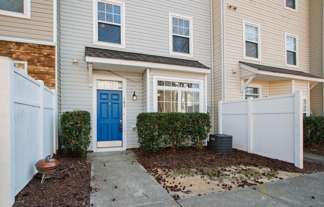 Stunning Townhouse for Lease in fantastic Raleigh location!