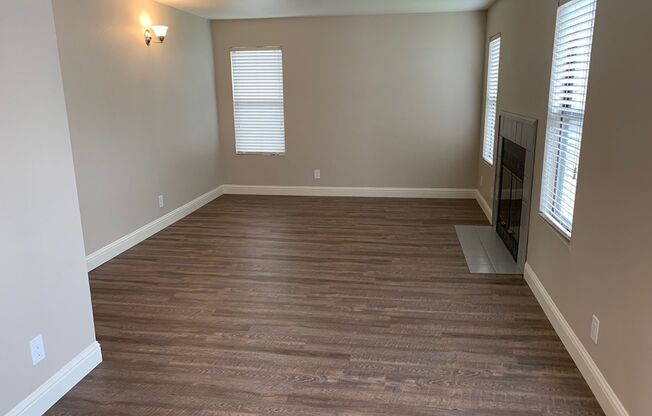 2 beds, 1 bath, 875 sqft, $1,590, Unit 445-265