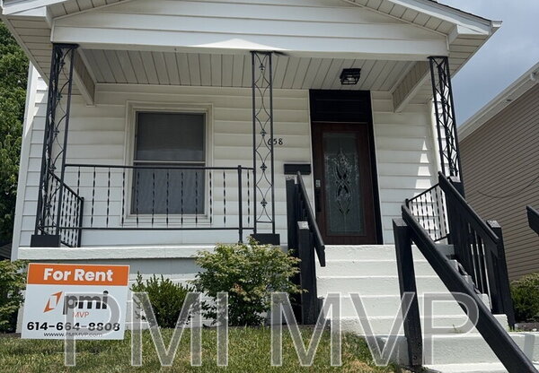 658 STEWART AVE