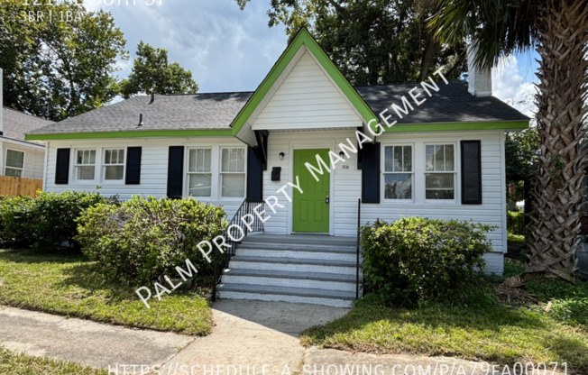 1217 E 38 ST