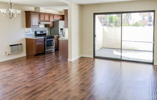 Beautiful Upgraded 2 Bed, 2 Bath with Private Patio!