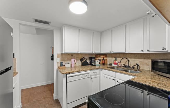 225 LEWFIELD CIR
