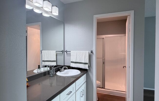 2 beds, 2 baths, 950 sqft, $3,190, Unit P228