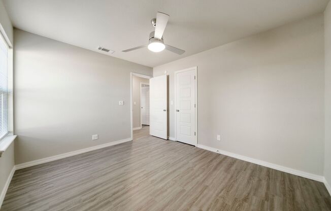 3 beds, 2 baths, 1,304 sqft, $1,829, Unit 568