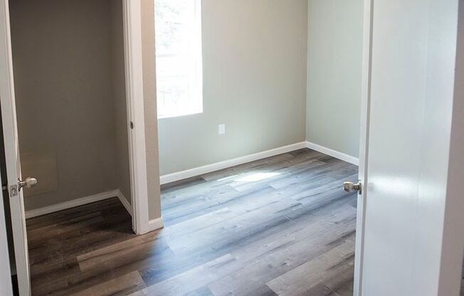 3 beds, 2 baths, $1,650, Unit 3/2