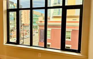Studio, 1 bath, $2,000, Unit 422