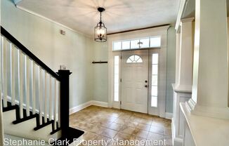 1737 Fontainebleau Crescent