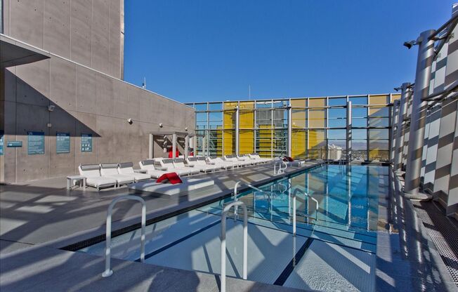 1 bed, 1 bath, $2,850