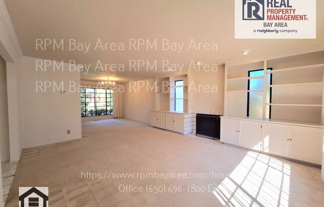 Spacious 4 Bedroom 2.5 Bathroom Home with Pool in Green Acres, Palo Alto