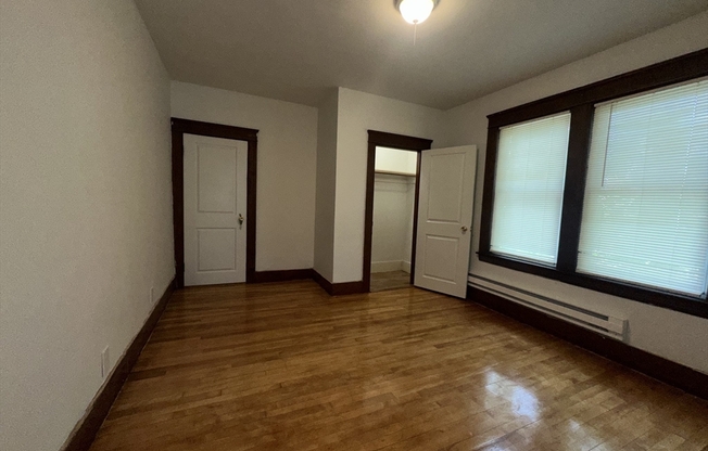 3 beds, 1 bath, 1,148 sqft, $2,800, Unit 3