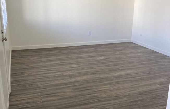 2 beds, 1 bath, 865 sqft, $2,500, Unit A-7