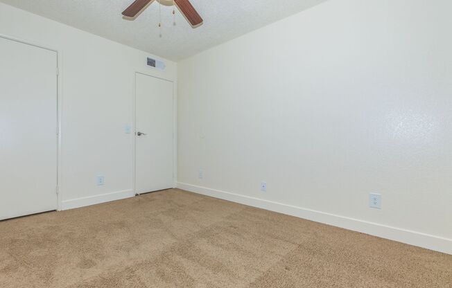 1 bed, 1 bath, 572 sqft, $1,350, Unit 210