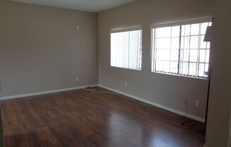 2 beds, 1 bath, $2,100