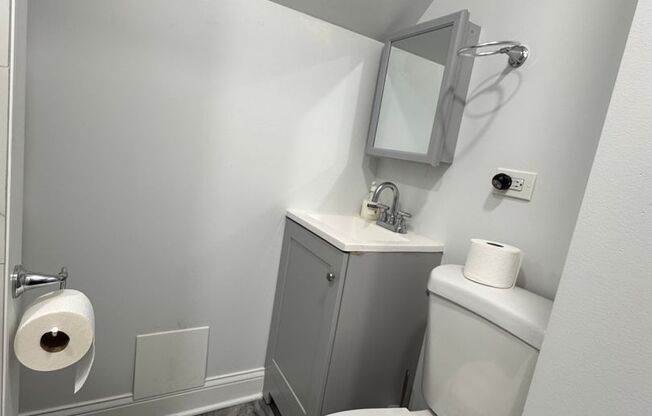 1 bed, 1 bath, 700 sqft, $2,055, Unit 3111-3F