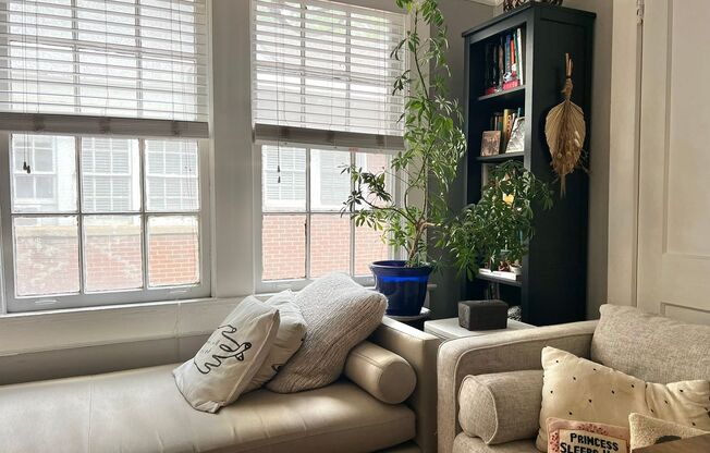 1 bed, 1 bath, 750 sqft, $1,595, Unit 873-7