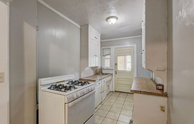 2 Bed 1 Bath apartment in Okc!