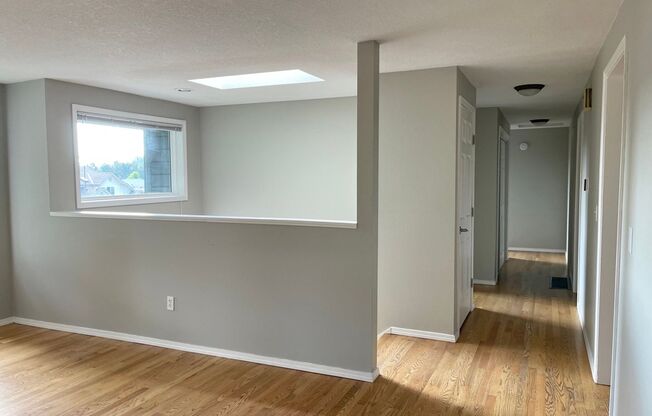 SPACIOUS 4 Bed/3 Full Bath Home in West Linn