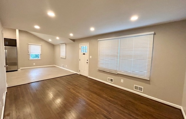 54 LINWOOD AVE