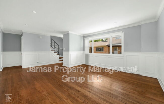 9063 N CLIFTON