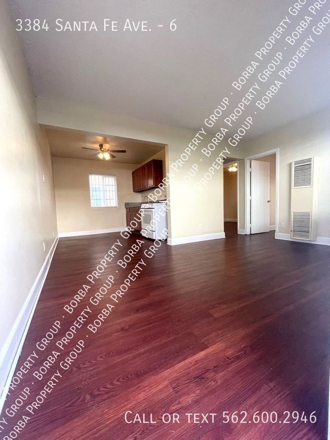 3384 Santa Fe Ave.