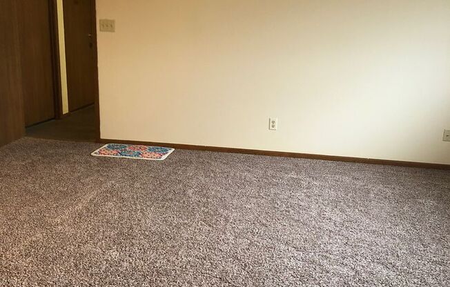 1 bed, 1 bath, 580 sqft, $650, Unit 1540-13