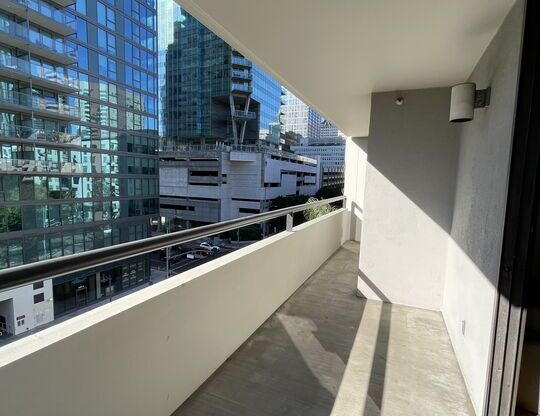 2 beds, 2 baths, 1,264 sqft, $3,275, Unit 607