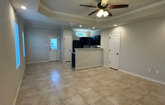 3 beds, 2.5 baths, $1,695