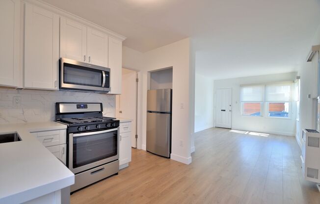 1 bed, 1 bath, 406 sqft, $3,000, Unit Lower Unit