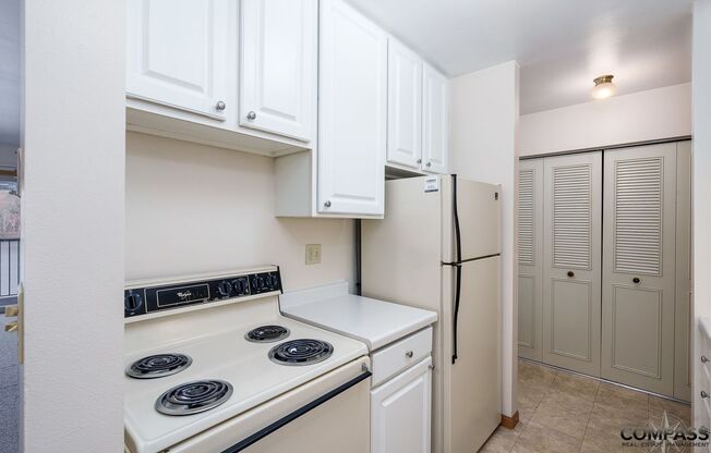 1 bed, 1 bath, 624 sqft, $1,025, Unit 212