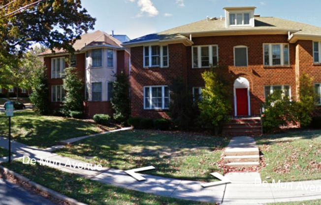 915 De Mun Ave