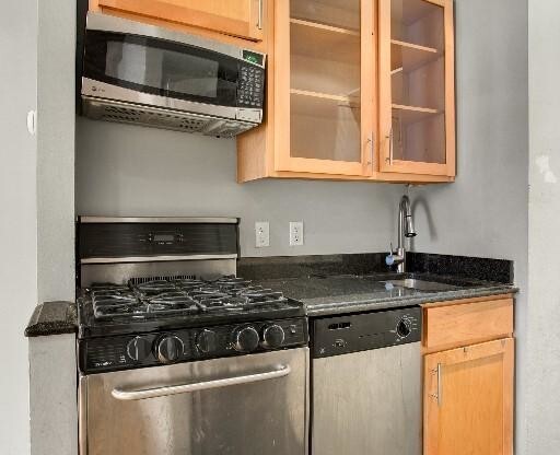 1 bed, 1 bath, $3,495, Unit 1/2FN