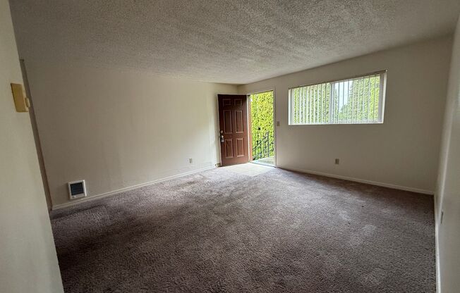 2 beds, 1 bath, 669 sqft, $1,200, Unit 45