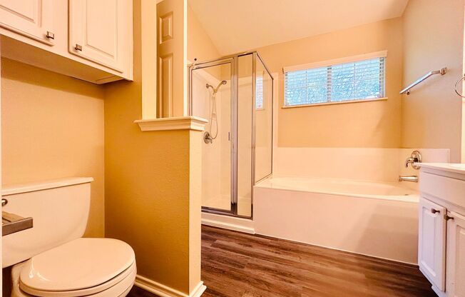 2 beds, 2 baths, $1,595, Unit # 1701