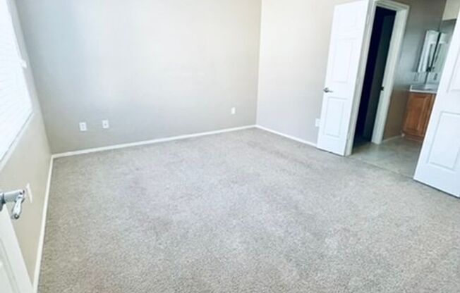 3 beds, 2 baths, $1,895