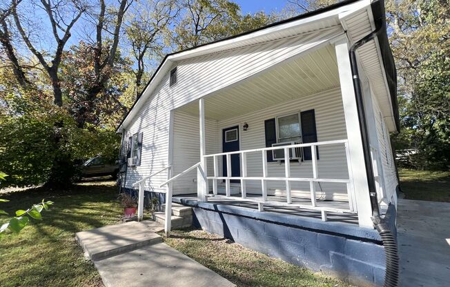 1139 Main Street Clarksville, TN 37040 *Move-In Special: 1/2 off 1st Month's Rent*