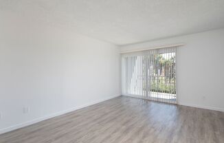 1 bed, 1 bath, 824 sqft, $2,695, Unit 345