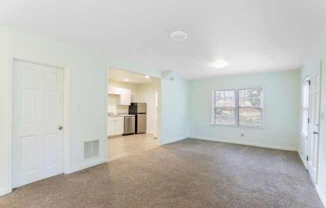 1 bed, 1 bath, $1,200, Unit Unit B