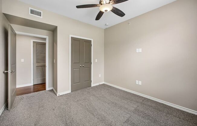 2 beds, 2 baths, 1,039 sqft, $1,455, Unit 925