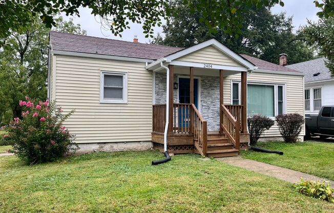 Updated 2 bedroom home in Alton