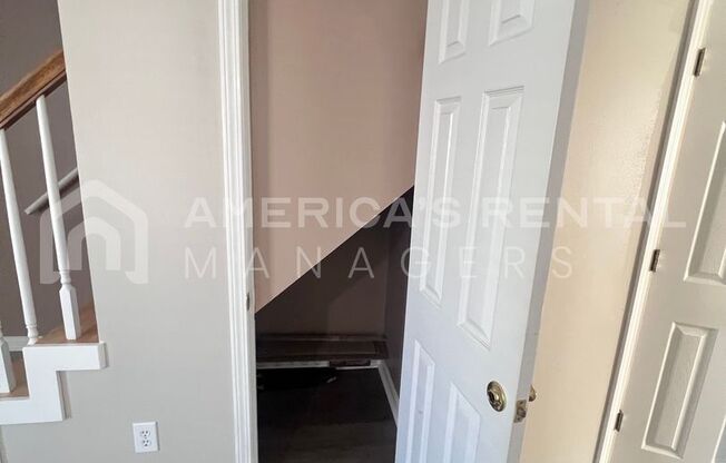 2 beds, 2 baths, $1,400