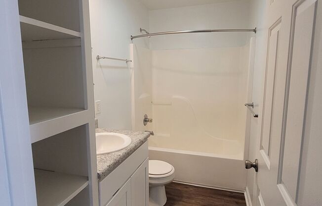 3 beds, 2 baths, 1,244 sqft, $1,675, Unit 01 - 7814