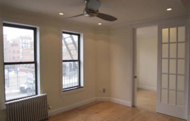 3 beds, 1 bath, $5,795, Unit 2